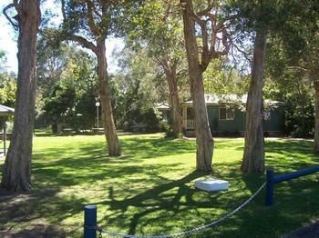 Budgewoi Holiday Park - Accommodation 4U 5