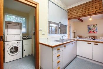 Mollymook Beach Units - Accommodation 4U 9