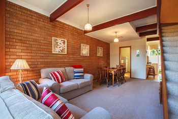 Mollymook Beach Units - Accommodation 4U 29