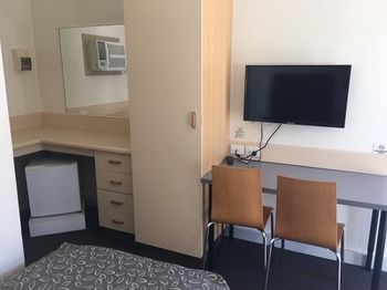 Westside Motor Inn - Accommodation 4U 8