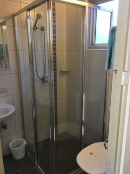 Westside Motor Inn - Accommodation 4U 9