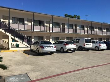 Westside Motor Inn - Accommodation 4U 13