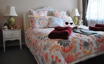 Highclaire House Bed And Breakfast - Accommodation 4U 6