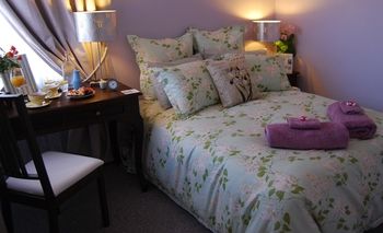 Highclaire House Bed And Breakfast - Accommodation 4U 9