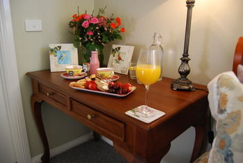 Highclaire House Bed And Breakfast - Accommodation 4U 14