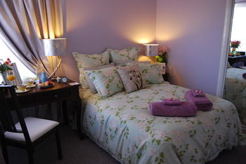Highclaire House Bed And Breakfast - Accommodation 4U 20