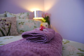 Highclaire House Bed And Breakfast - Accommodation 4U 25