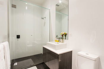 Anchor On Little Collins - Southern - Accommodation 4U 0