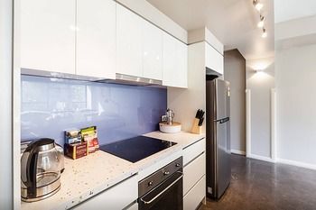 Anchor On Little Collins - Southern - Accommodation 4U 11