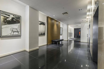 Anchor On Collins - Accommodation 4U 14