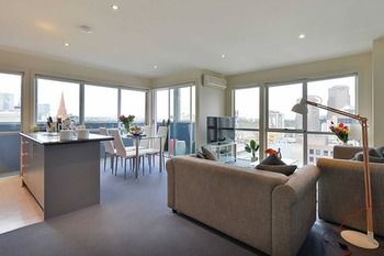 Anchor On Collins - Accommodation 4U 23