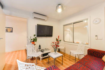 Anchor On Collins - Accommodation 4U 24