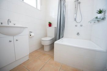 Apartment2c - Somerset - Accommodation 4U 5