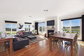 Block Eight - Accommodation 4U 9