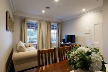 Bathurst Royal Apartments - Accommodation 4U 4