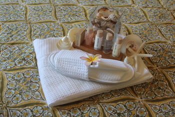 Phoenix Eumundi Bed & Breakfast - Accommodation 4U 2