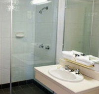 Newcastle Beach Hotel - Accommodation 4U