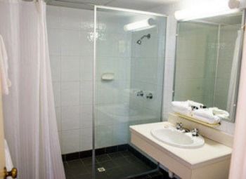 Newcastle Beach Hotel - Accommodation 4U 15