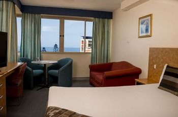 Newcastle Beach Hotel - Accommodation 4U 17