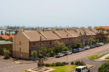 Newcastle Beach Hotel - Accommodation 4U 22