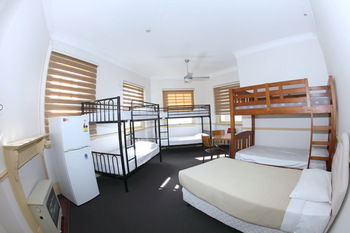Sydney Darling Harbour Hotel - Accommodation 4U 12