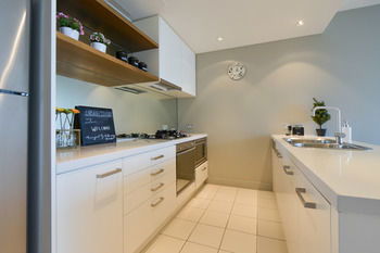 UrbanMinder @ Freshwater Place - Accommodation 4U 17