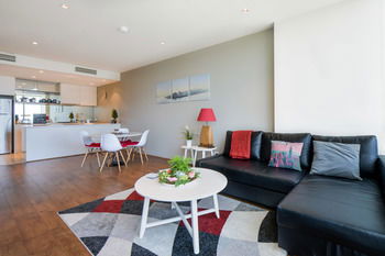 UrbanMinder @ Freshwater Place - Accommodation 4U 23