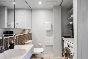 UrbanMinder @ Freshwater Place - Accommodation 4U 27