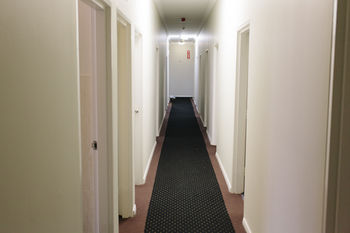Mad Monkey Backpackers On Broadway - Adults Only - Accommodation 4U 3