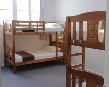 Mad Monkey Backpackers On Broadway - Adults Only - Accommodation 4U 12