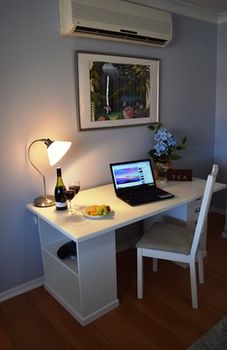 Cutmore Cottages - Bagala Bungalow - Accommodation 4U 15