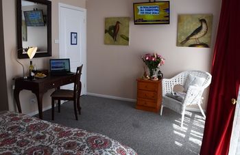 Cutmore Cottages - Bagala Bungalow - Accommodation 4U 27