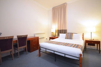 Accommodation 4U