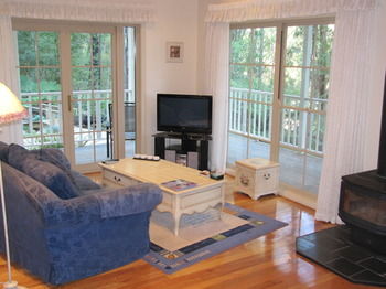 Myers Creek Cascades Luxury Cottages - Accommodation 4U 1
