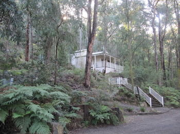 Myers Creek Cascades Luxury Cottages - Accommodation 4U 14
