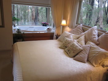 Myers Creek Cascades Luxury Cottages - Accommodation 4U 34