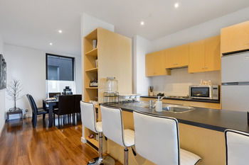 UrbanMinder @ Montague - Accommodation 4U 21