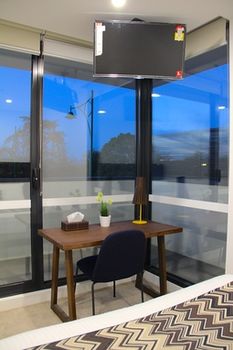 Whitehorse Apartment Hotel - Accommodation 4U 1