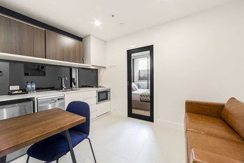Whitehorse Apartment Hotel - Accommodation 4U 35