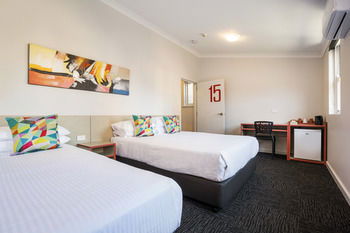 The Granville Hotel - Accommodation 4U 16