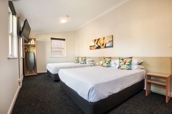 The Granville Hotel - Accommodation 4U 18