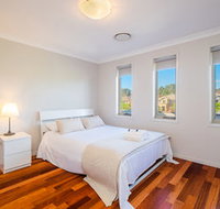 Getaway Holiday House Bankstown - Accommodation 4U