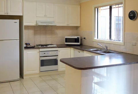 BEST WESTERN Fawkner Airport Motor Inn And Serviced Apartments - Accommodation 4U 4