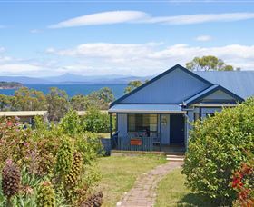 Bruny Island Accommodation Services - Omaroo Cottage - Accommodation 4U 0