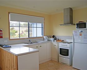 Bruny Island Accommodation Services - Omaroo Cottage - Accommodation 4U 2