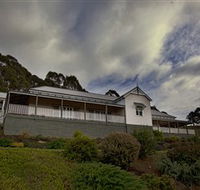 House on the Hill Bed and Breakfast - Accommodation 4U