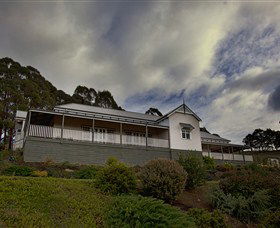 House On The Hill Bed And Breakfast - Accommodation 4U 0