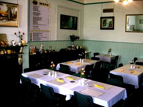 Bischoff Hotel - Accommodation 4U 1