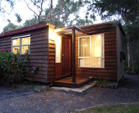 Crayfish Creek Van And Cabin Park And Spa Treehouse - Accommodation 4U 2
