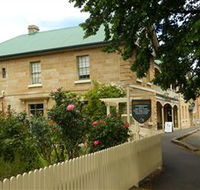 Ross Hotel - Accommodation 4U